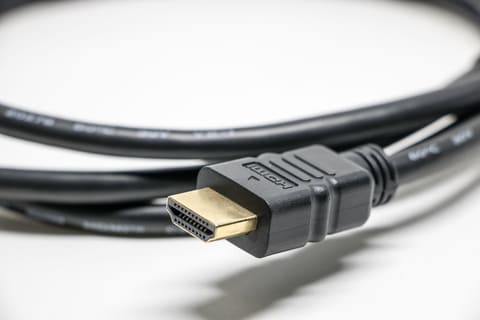 「HDMIが映らない」「相性が悪い」で片付けていませんか？——会議室・ホールの映像トラブルを熊本の専門店が解説