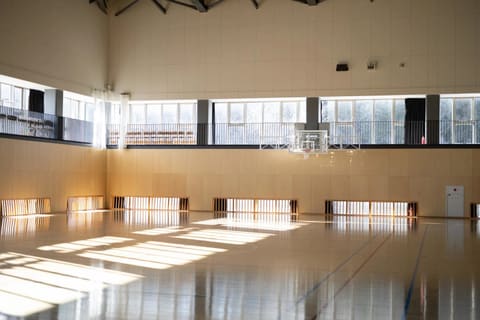 体育館のハウリング・「何を言っているかわからない」を解決する音響設備の選び方